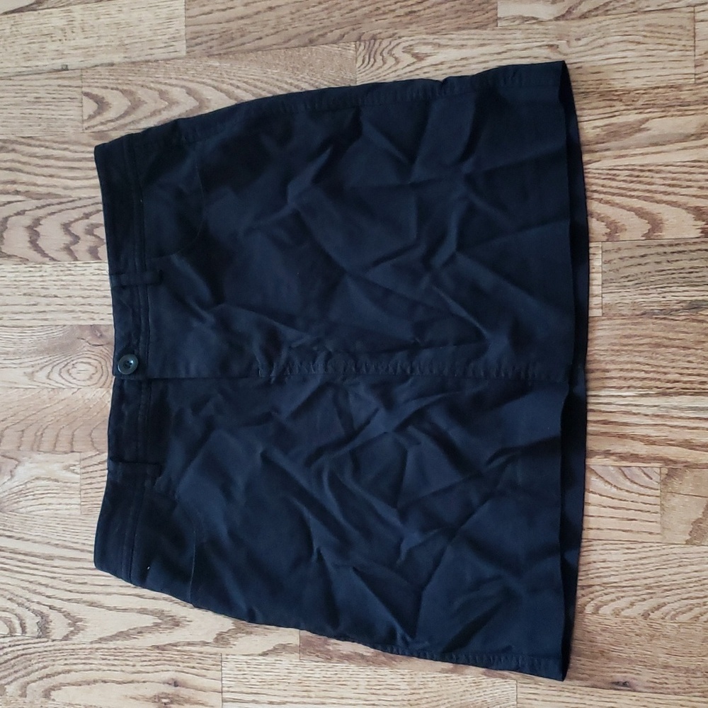 (M) Mario Serrani Skort Golf Athleisure Date Night Versatile Sporty Activewear